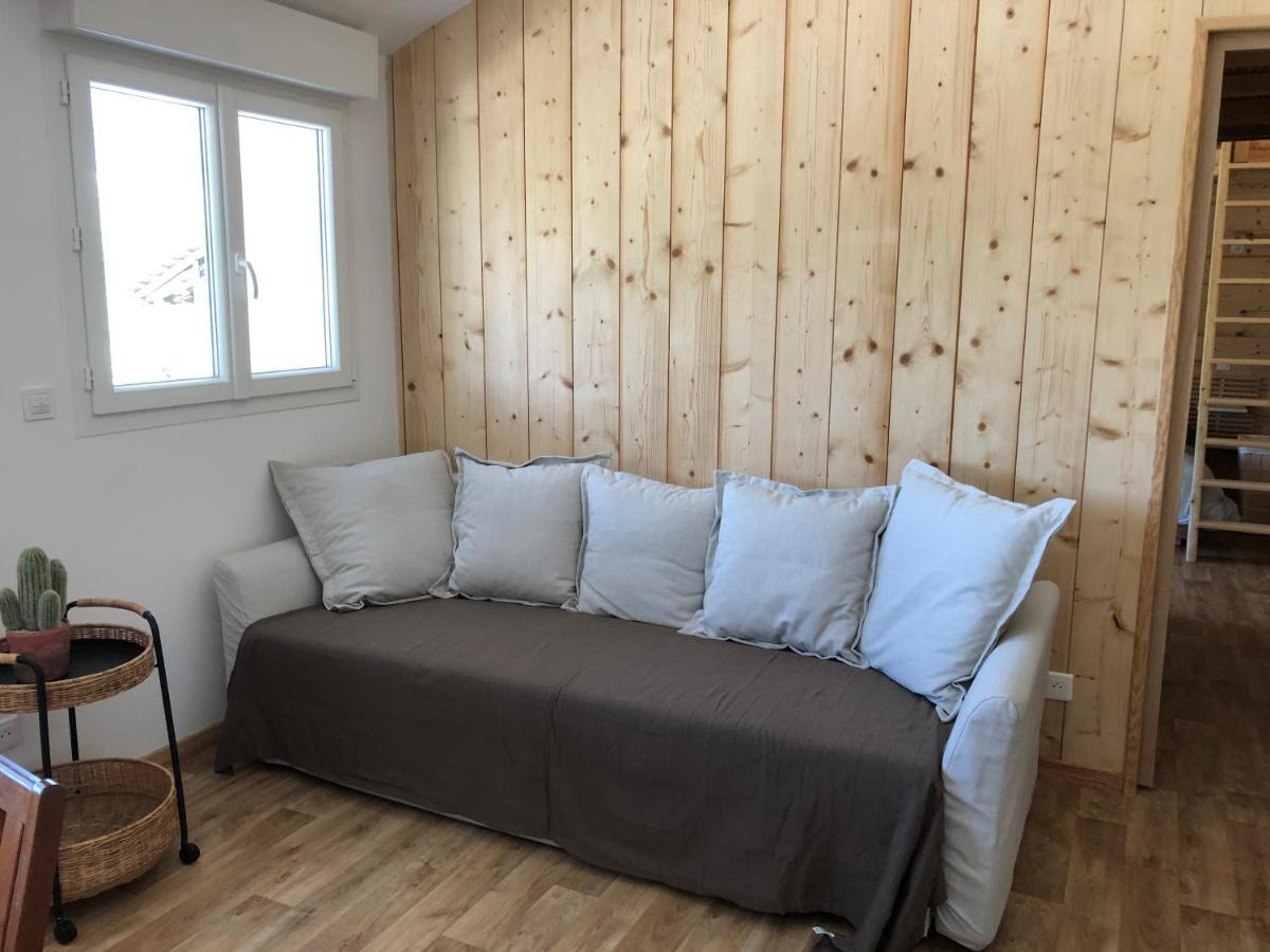 La Petite Ferme De Pouillon - Parc Animalier - Aire De Loisirs Bed & Breakfast Exterior foto